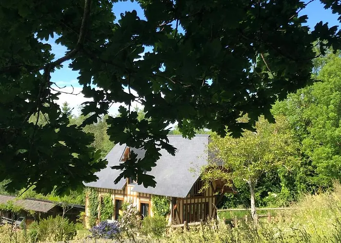 Le Petit Orchard